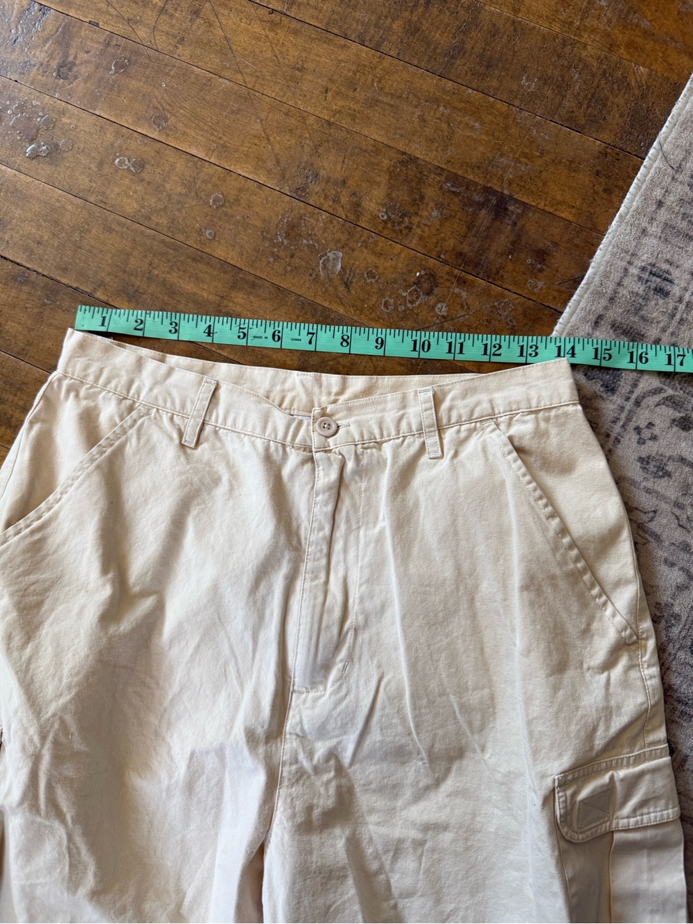 Vintage cargo shorts - Picture 9 of 12